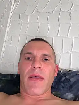 Snapshot of AttractiveSilk5 chatting on October 2025 03:32:02 PM AttractiveSilk5 online show from October 2025 03:32:02 PM