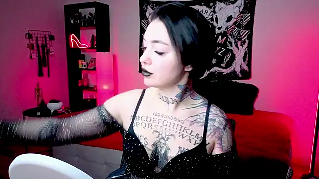 Magic Allie online show from April 2026 06:46:02 PM