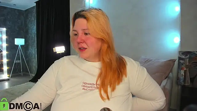 Snapshot of Ruth_Oliver chatting on October 2025 01:09:02 AM Ruth Oliver online show from October 2025 01:09:02 AM