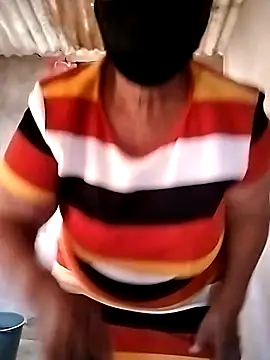 Snapshot of naughtygrannyXXX chatting on December 2024 04:00:02 PM naughtygrannyXXX online show from December 2024 04:00:02 PM