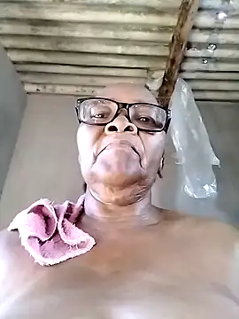 Snapshot of naughtygrannyXXX chatting on January 2025 06:16:01 AM naughtygrannyXXX online show from January 2025 06:16:01 AM