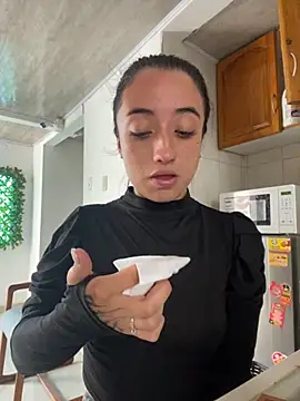 Ady 18 online show from September 2025 06:40:01 PM