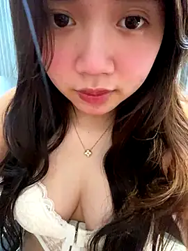 Hotellinh12 online show from December 2025 04:51:01 AM