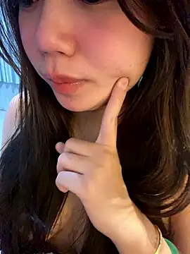 Hotellinh12 online show from January 2026 06:45:01 PM