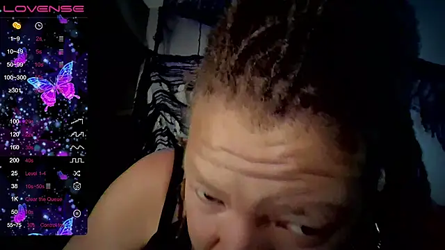 Snapshot of Milfshakecafe chatting on October 2025 02:26:01 PM Milfshakecafe online show from October 2025 02:26:01 PM