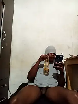 Uncletee112 online show from October 2025 08:51:01 PM