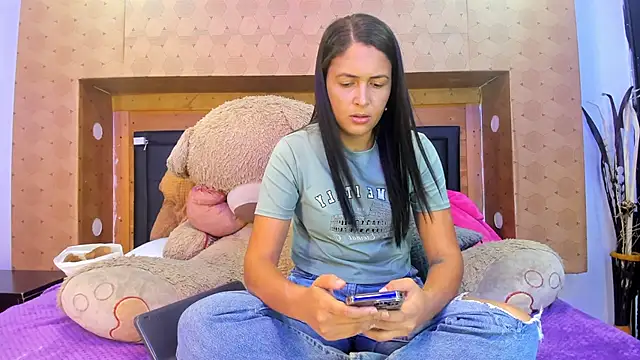 SofiAndNicol online show from November 2025 11:10:02 AM