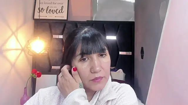 Snapshot of GiaFox_ chatting on October 2025 01:13:01 PM GiaFox online show from October 2025 01:13:01 PM