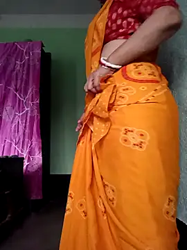 Snapshot of Rosy-B chatting on November 2025 12:32:01 AM Rosy-B online show from November 2025 12:32:01 AM