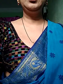 Snapshot of Rosy-B chatting on November 2025 12:38:02 AM Rosy-B online show from November 2025 12:38:02 AM