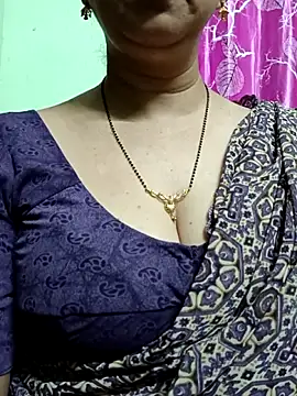 Snapshot of Rosy-B chatting on November 2025 09:25:02 PM Rosy-B online show from November 2025 09:25:02 PM