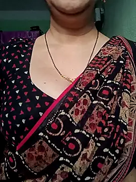 Snapshot of Rosy-B chatting on November 2025 12:46:01 AM Rosy-B online show from November 2025 12:46:01 AM