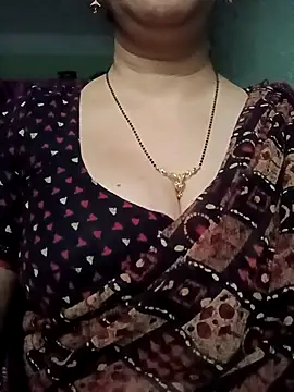 Snapshot of Rosy-B chatting on November 2025 12:36:01 AM Rosy-B online show from November 2025 12:36:01 AM