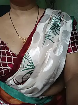 Snapshot of Rosy-B chatting on July 2026 12:34:01 AM Rosy-B online show from July 2026 12:34:01 AM