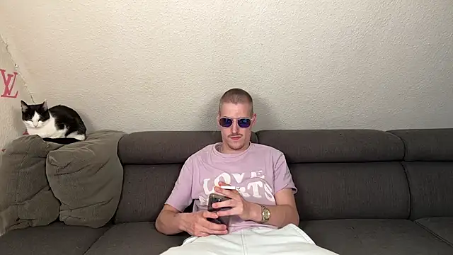 Cookieboy88 online show from March 2025 05:41:02 PM