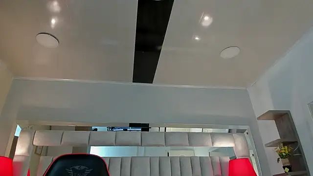 mariiahneedles online show from October 2025 02:34:01 AM