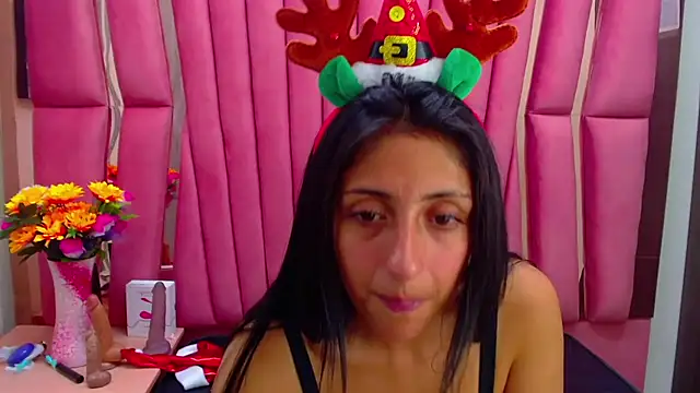 Cameron cutte online show from December 2024 09:00:02 AM