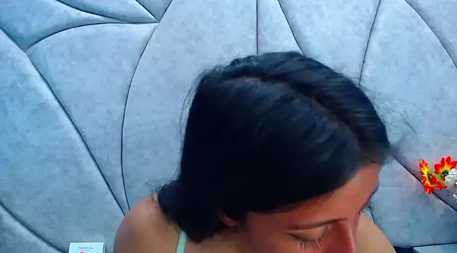 Cameron cutte online show from January 2025 05:52:02 AM