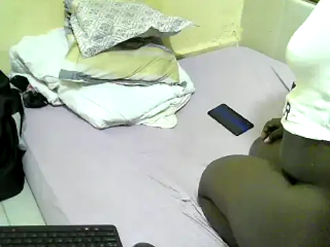 Snapshot of pretty_viel chatting on January 2025 02:57:01 PM pretty viel online show from January 2025 02:57:01 PM