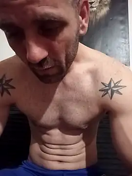 Aian09 online show from April 2026 09:04:01 PM