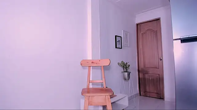 DannaHyde online show from September 2025 04:40:02 PM