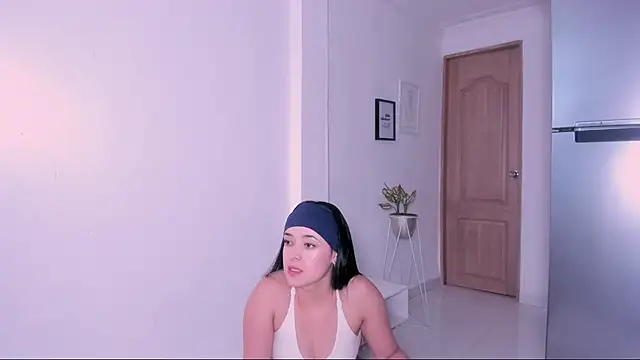 DannaHyde online show from September 2025 03:57:01 PM