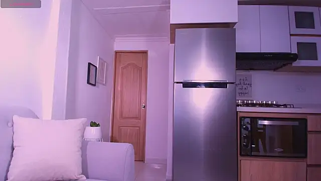 DannaHyde online show from November 2025 07:02:02 PM