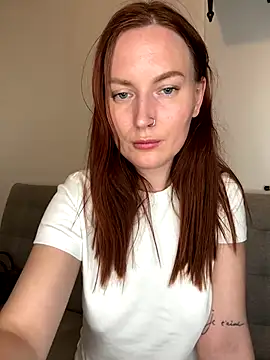 EmmaWarren online show from October 2025 04:57:01 PM