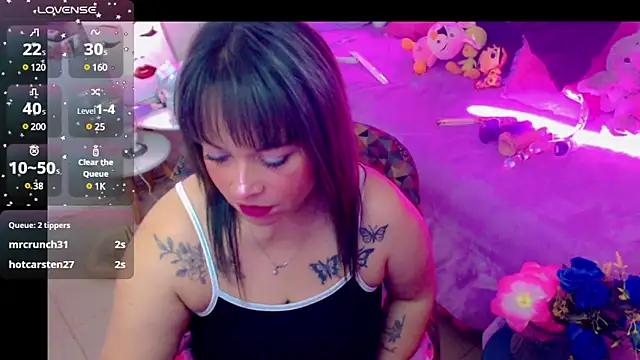 Snapshot of martina_bk chatting on January 2025 02:17:01 AM martina bk online show from January 2025 02:17:01 AM