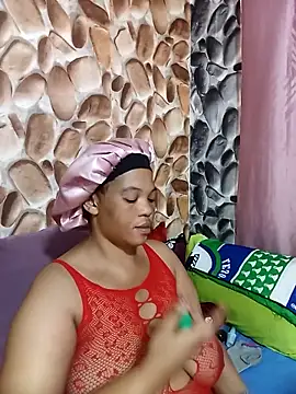 Snapshot of FreakyAngel3X chatting on September 2025 01:37:01 PM FreakyAngel3X online show from September 2025 01:37:01 PM