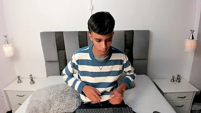 Snapshot of dikey_62 chatting on January 2025 07:55:01 PM dikey 62 online show from January 2025 07:55:01 PM