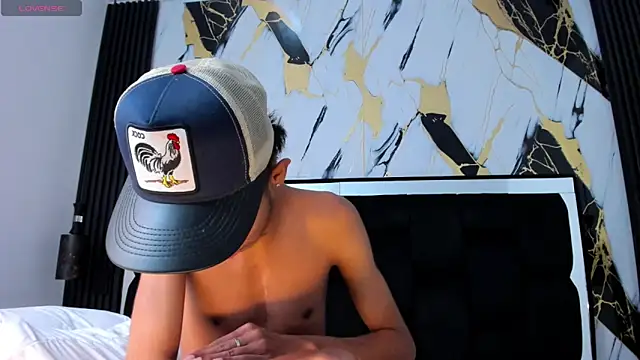 Snapshot of dikey_62 chatting on February 2025 05:19:02 PM dikey 62 online show from February 2025 05:19:02 PM