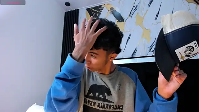 Snapshot of dikey_62 chatting on February 2025 08:23:02 PM dikey 62 online show from February 2025 08:23:02 PM