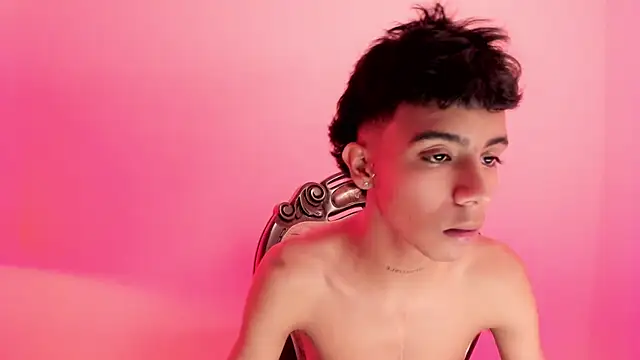 Snapshot of dikey_62 chatting on February 2025 11:02:01 PM dikey 62 online show from February 2025 11:02:01 PM