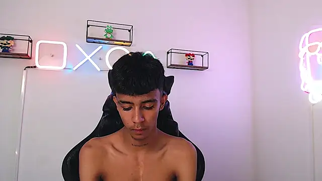 Snapshot of dikey_62 chatting on February 2025 11:09:01 PM dikey 62 online show from February 2025 11:09:01 PM