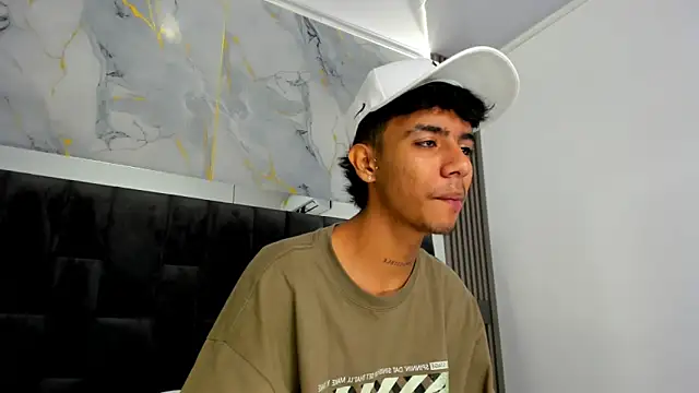 Snapshot of dikey_62 chatting on March 2025 08:48:01 PM dikey 62 online show from March 2025 08:48:01 PM