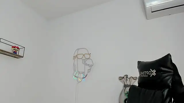 Snapshot of dikey_62 chatting on March 2025 10:50:02 AM dikey 62 online show from March 2025 10:50:02 AM