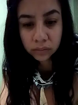 Snapshot of Michellluxo chatting on February 2026 12:57:01 PM Michellluxo online show from February 2026 12:57:01 PM