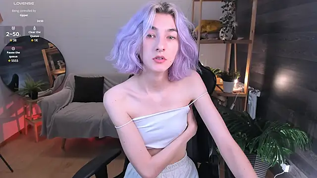 Snapshot of Mia_Cheers chatting on October 2025 02:03:02 PM Mia Cheers online show from October 2025 02:03:02 PM