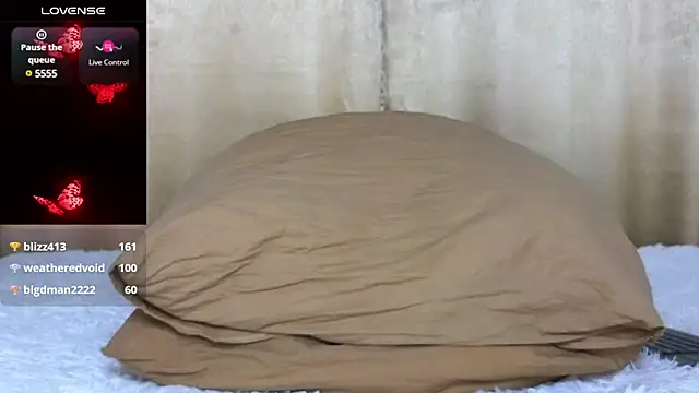 Molliblum online show from February 2025 08:24:01 PM