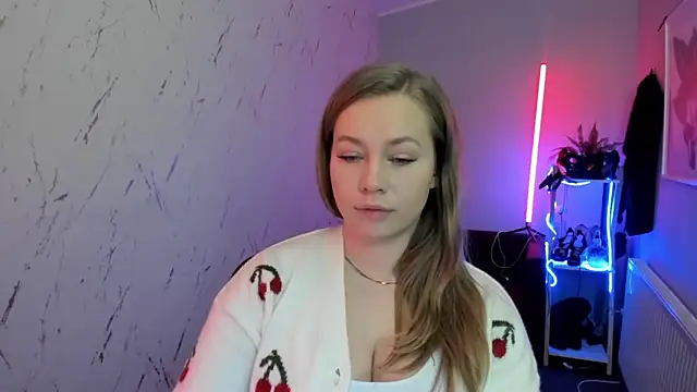 holly xglam online show from January 2026 08:14:01 PM