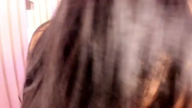Snapshot of miel_gomez chatting on May 2026 10:19:02 AM miel gomez online show from May 2026 10:19:02 AM