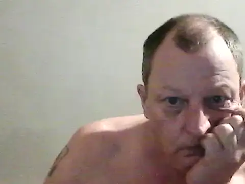 Snapshot of chubbybear2cum chatting on December 2024 05:22:02 AM chubbybear2cum online show from December 2024 05:22:02 AM