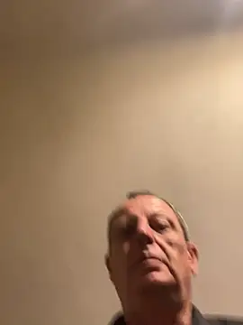 Snapshot of chubbybear2cum chatting on September 2025 03:40:01 AM chubbybear2cum online show from September 2025 03:40:01 AM