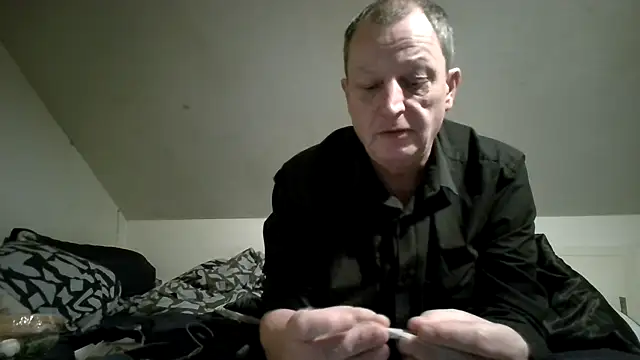 Snapshot of chubbybear2cum chatting on December 2025 05:02:01 AM chubbybear2cum online show from December 2025 05:02:01 AM