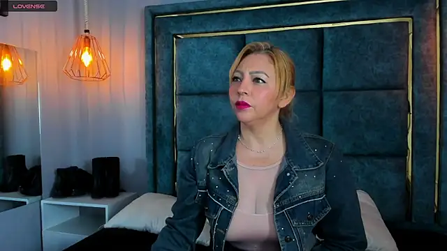 Snapshot of _Addic_ chatting on March 2025 12:51:01 PM Addic online show from March 2025 12:51:01 PM