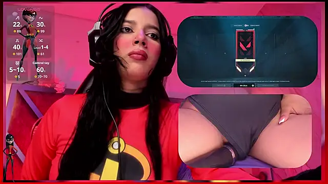 SweetieCloe  online show from October 2025 09:04:02 PM