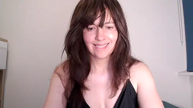 Ella Next Door online show from March 2026 09:41:02 PM