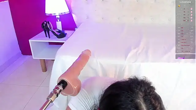 Miliaangeles online show from February 2025 06:28:01 PM