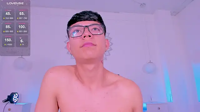 CodyTwink online show from November 2025 04:51:01 PM